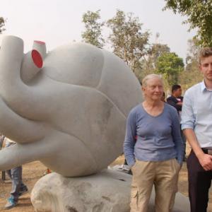 Who made the famed stone heart at Taltalaiya of Itahari? 